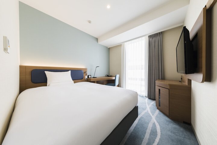 Room 6 of 27