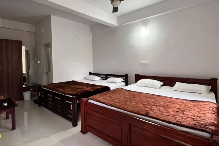 Room 6 of 18
