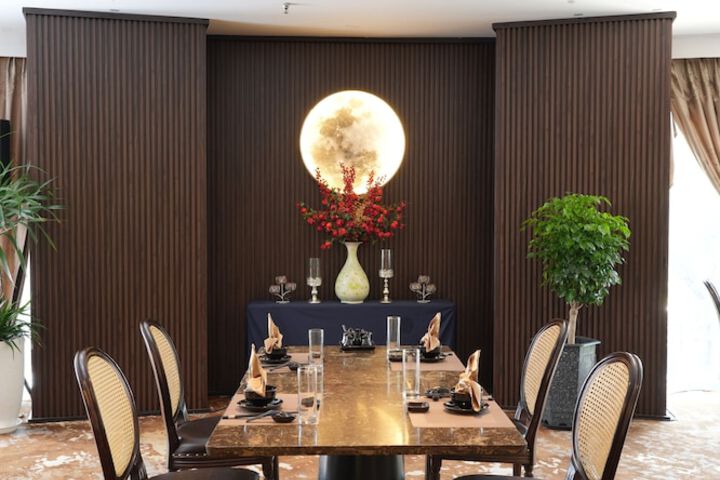 Dining 160 of 184