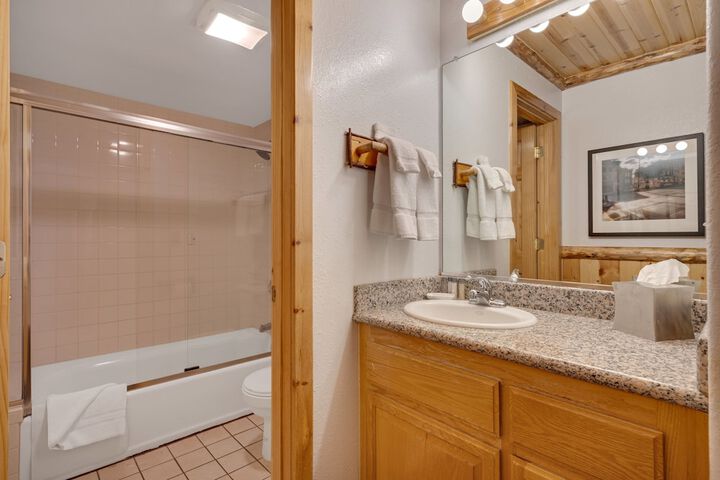 Bathroom amenities