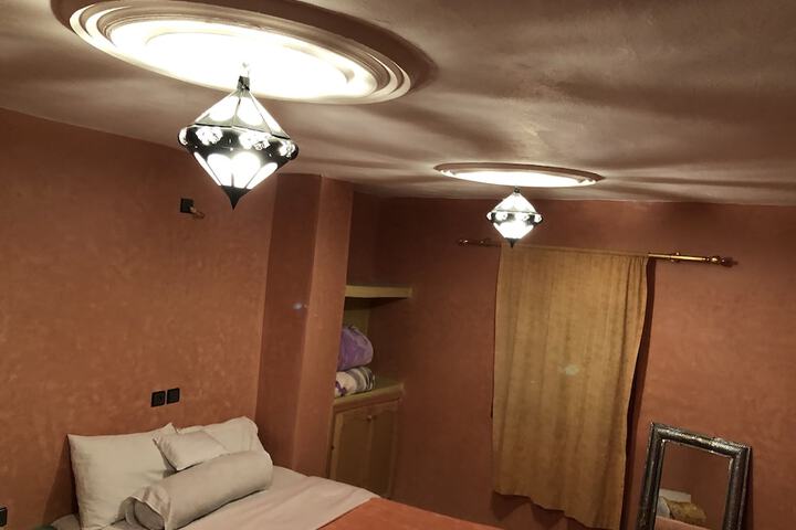 Room 6 of 38