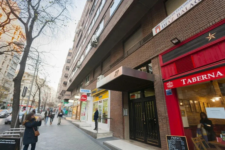 Exterior of Dobo Rooms Moncloa I