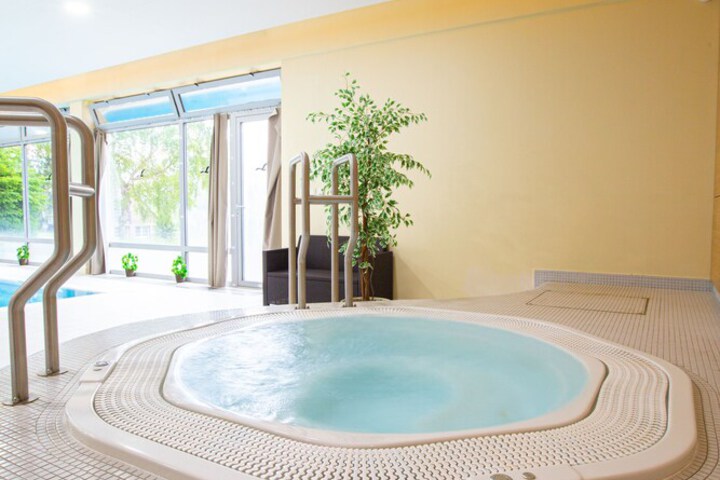 Spa 174 of 194