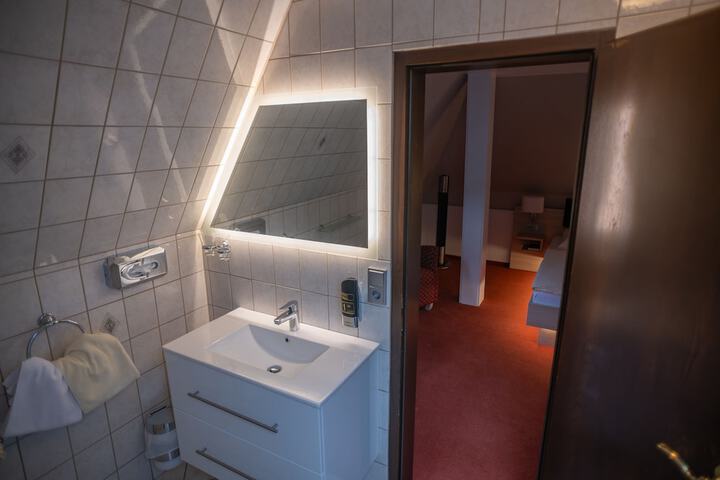Room 26 of 54