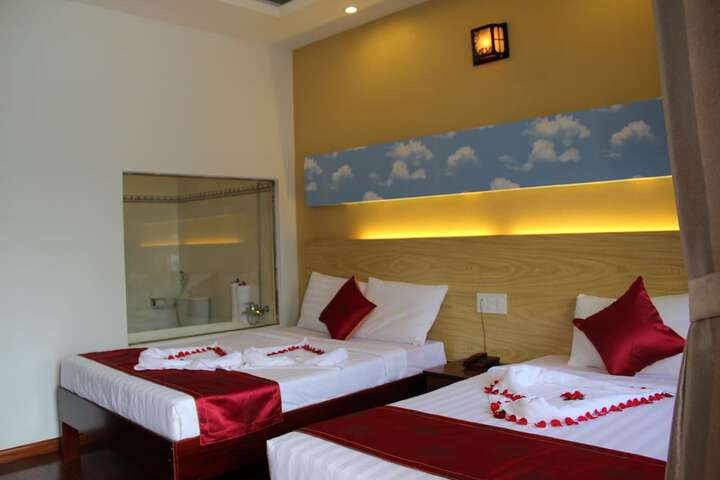 Room 13 of 46