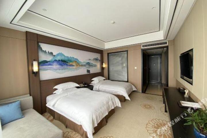 Zhan Ye International Hotel