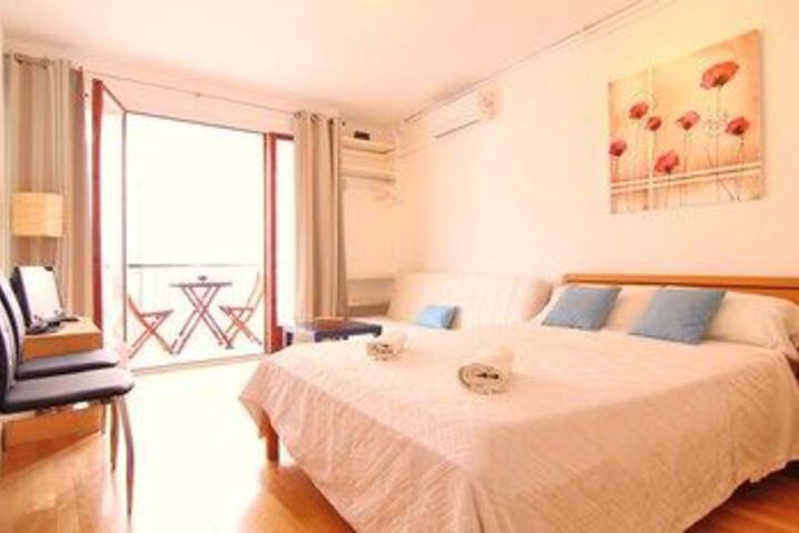 Room 53 of 140