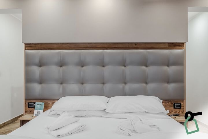 Room 6 of 39