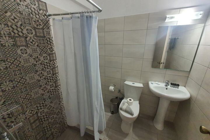 Room 18 of 52