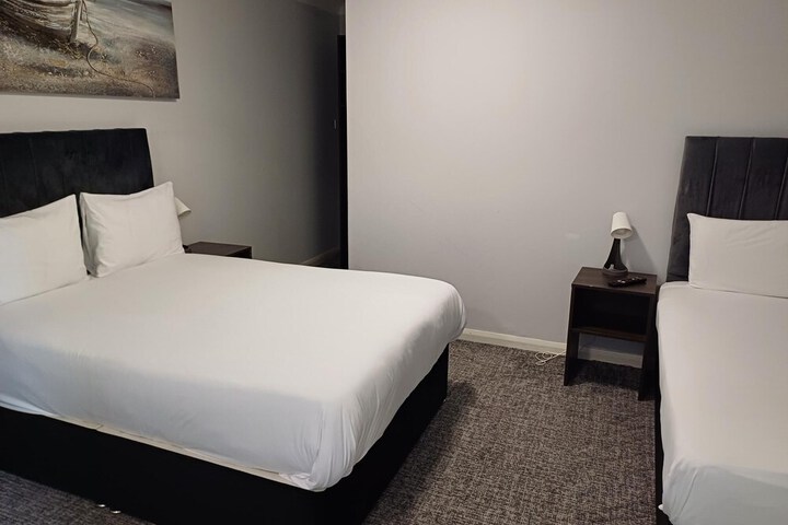 Room 9 of 69