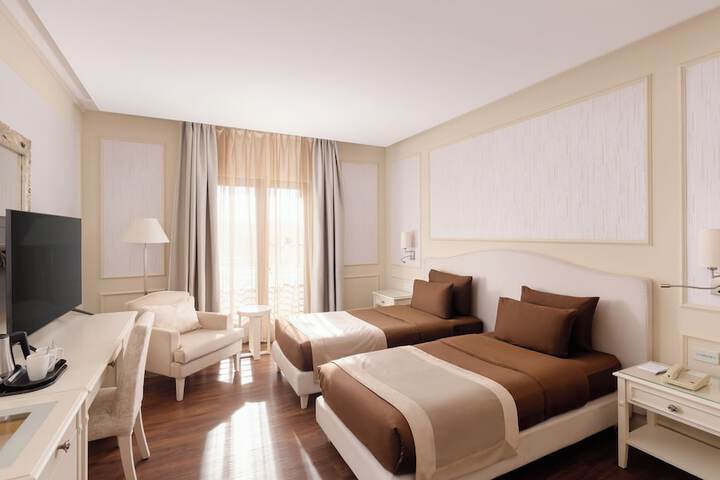 Room 29 of 140