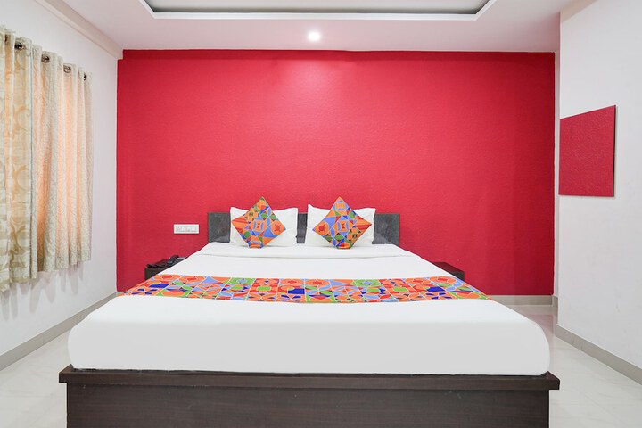 Room 16 of 33
