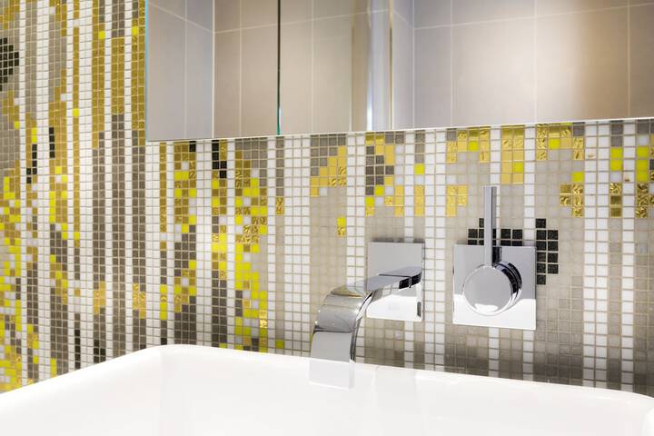 Clean Restrooms