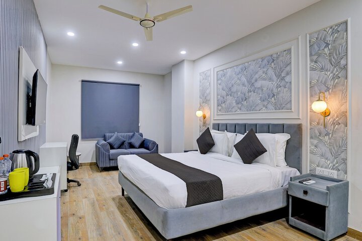 Room 25 of 31