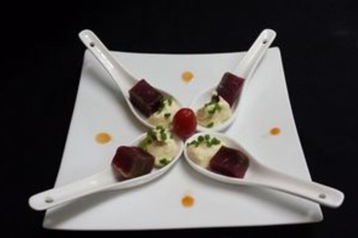 Dining 7 of 49