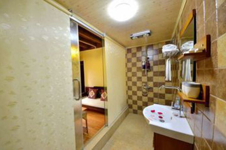 Room 5 of 55