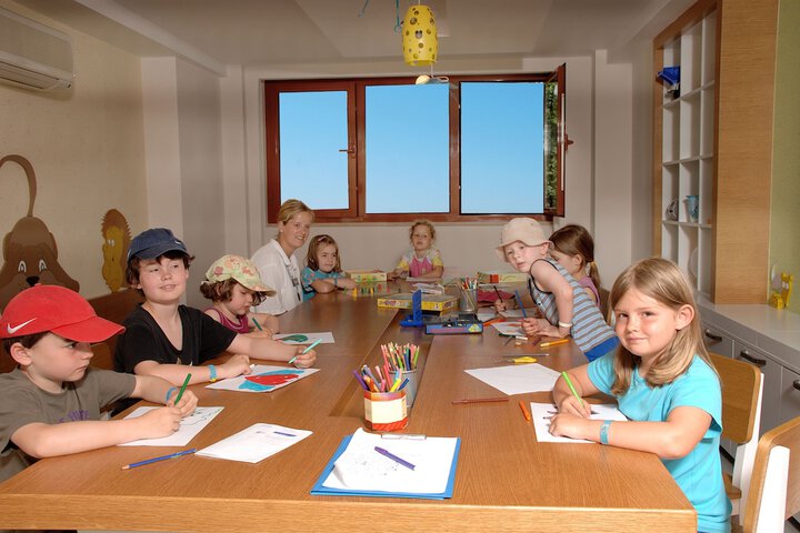 Childrens Activities 33 of 45