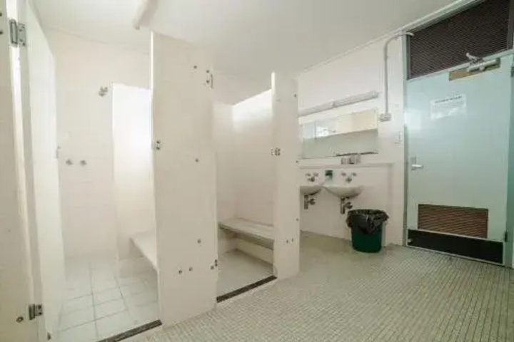Room 10 of 19