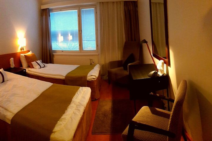 Room 14 of 22