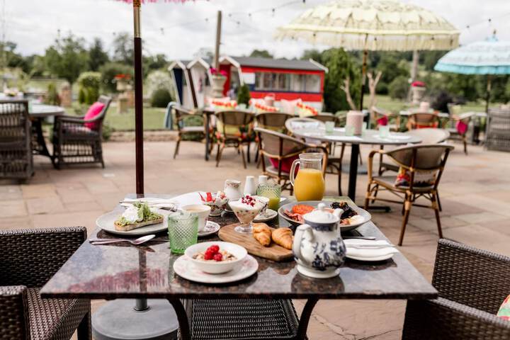 Breakfast/Coffee Service 57 of 70