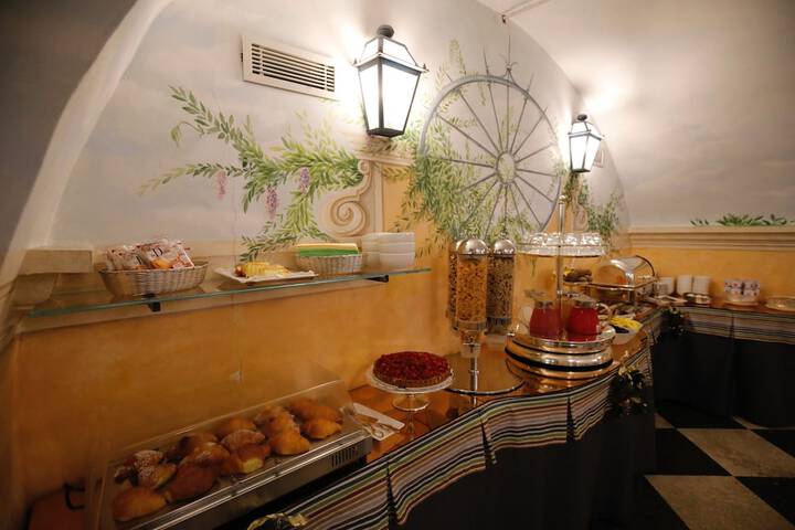 Breakfast/Coffee Service 55 of 76