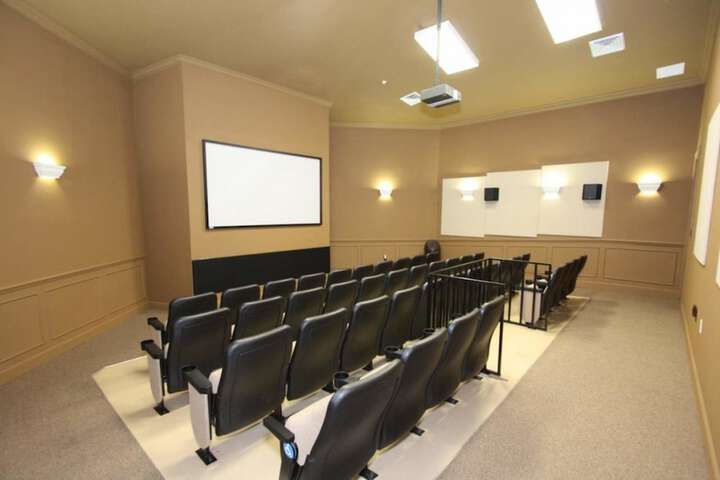 Entertainment 21 of 27