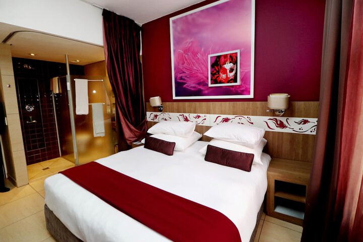 Room 5 of 47