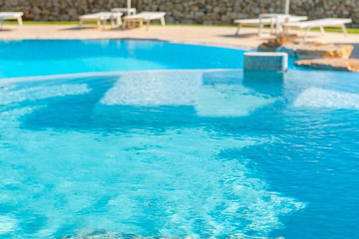Pool Hotel