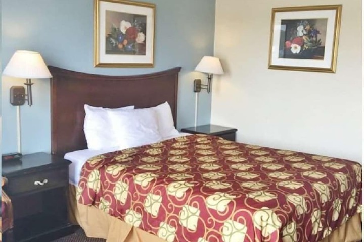 Room 36 of 82