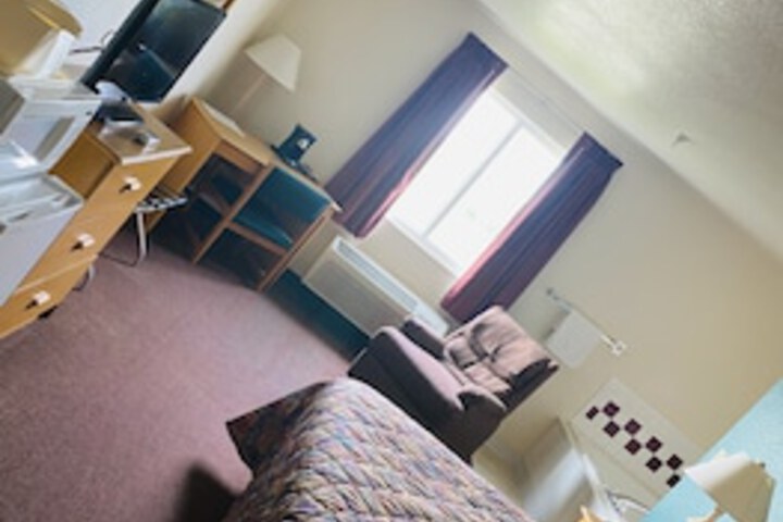 Room 25 of 93