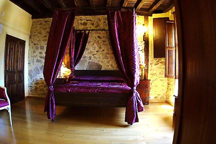 Room 14 of 46