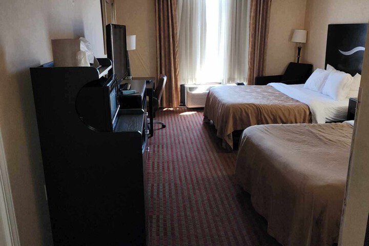 Room 14 of 30