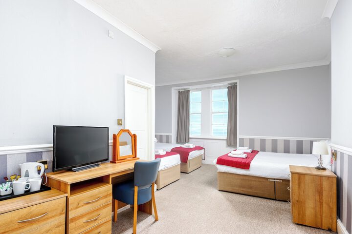Room 52 of 86