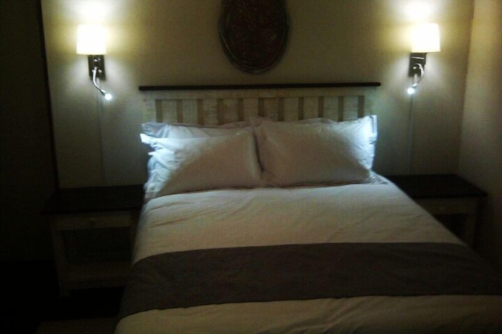 Room 4 of 35