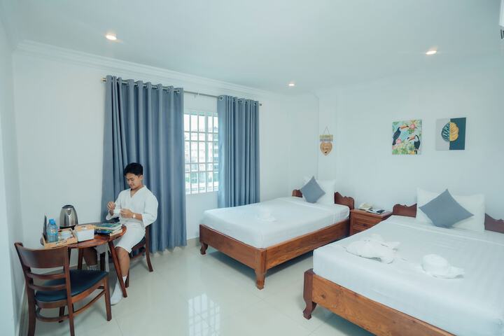 Room 38 of 79