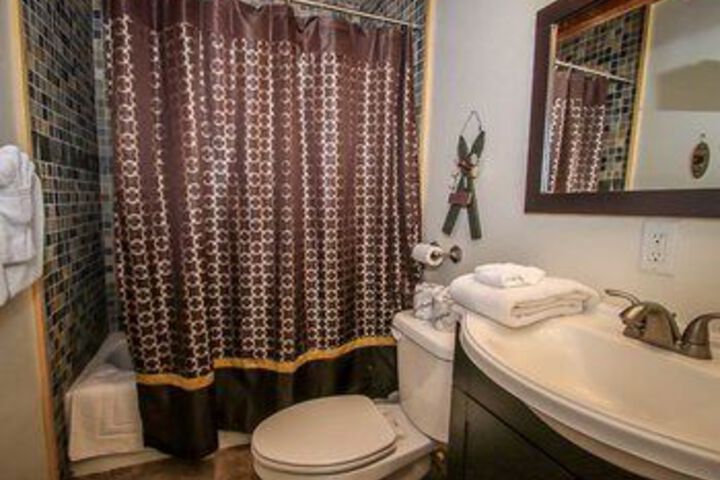Room 4 of 57