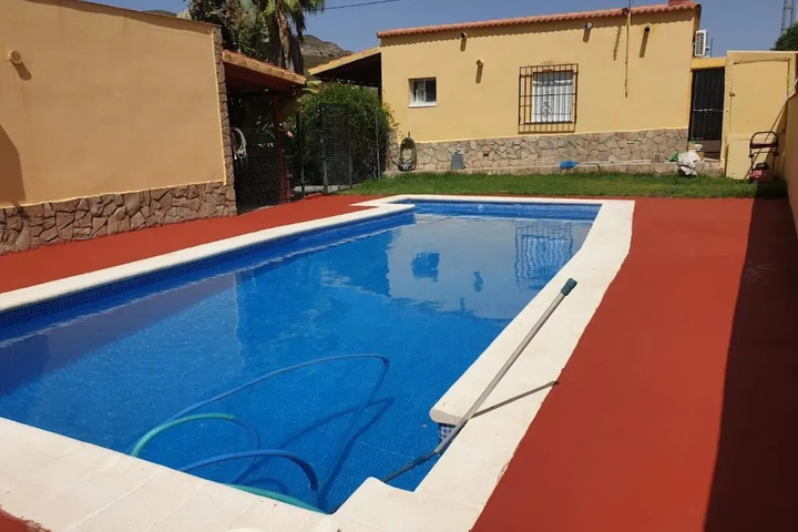 Pool 9 of 17