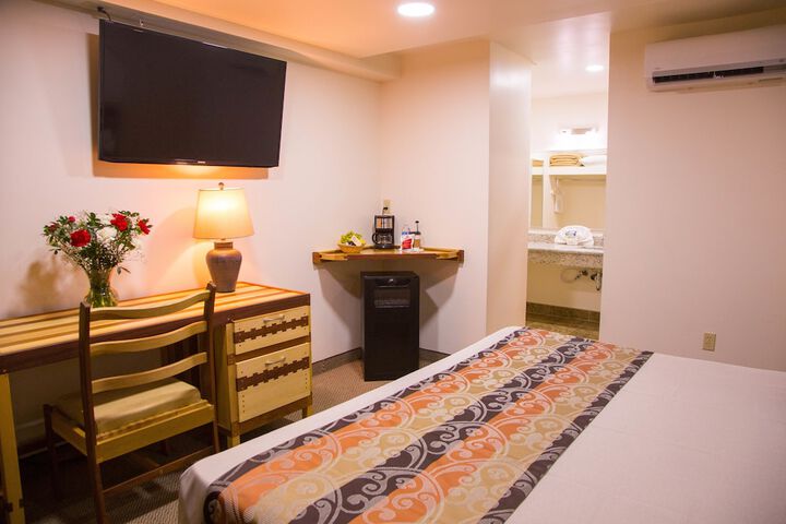 Room 3 of 41