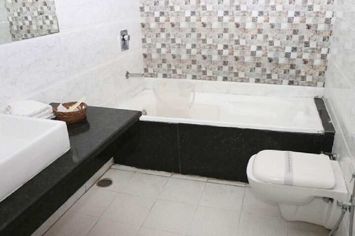 Room 19 of 61