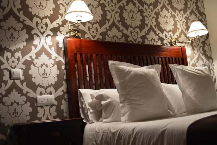 Room 13 of 62