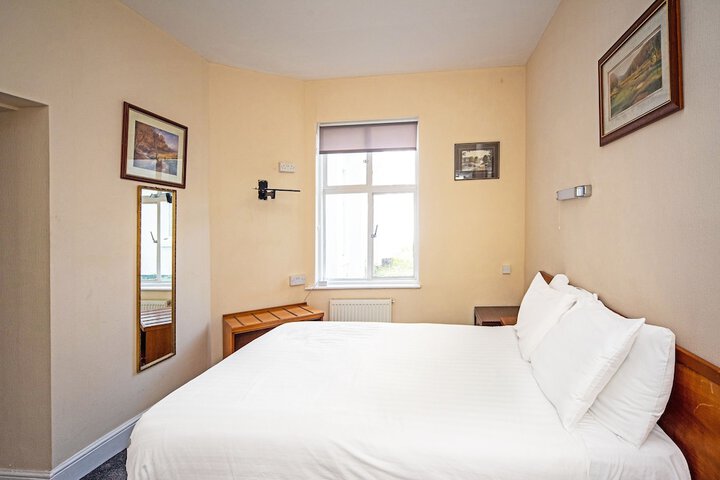 Room 19 of 31