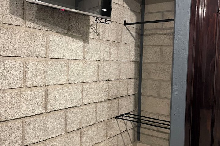 Room 4 of 46