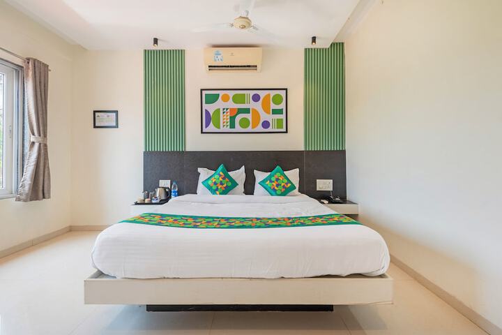 Room 14 of 37