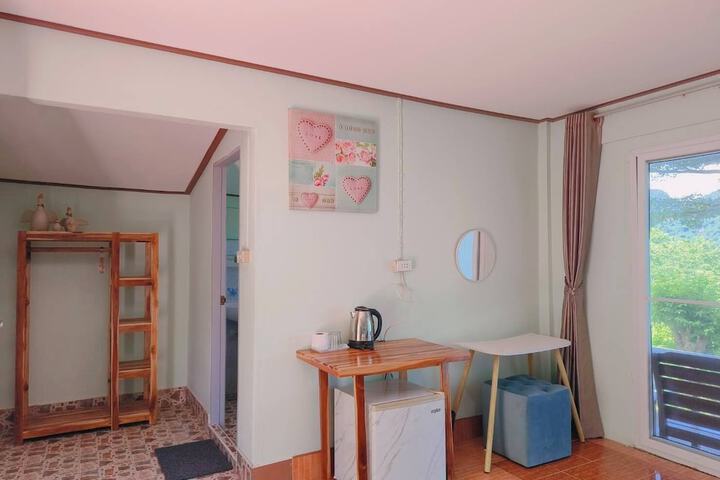 Room 56 of 148