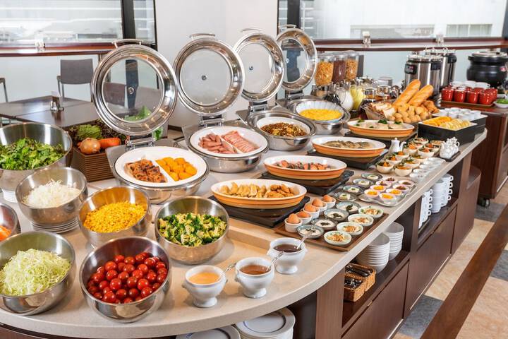 Breakfast buffet