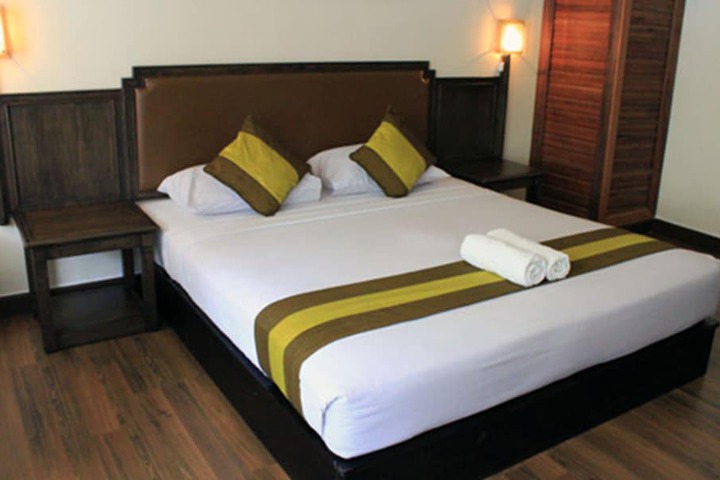Room 9 of 49