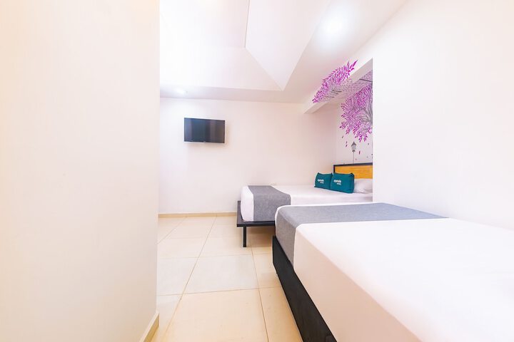 Room 3 of 20