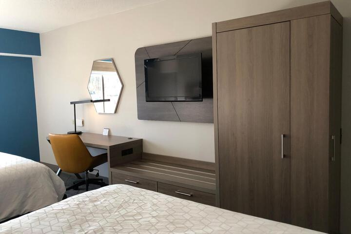 2 Queen Beds (5 of 23)