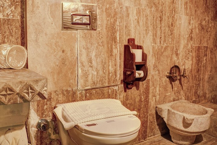 Room 41 of 63