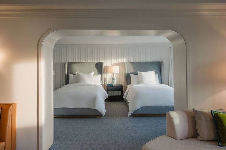 Room 45 of 132
